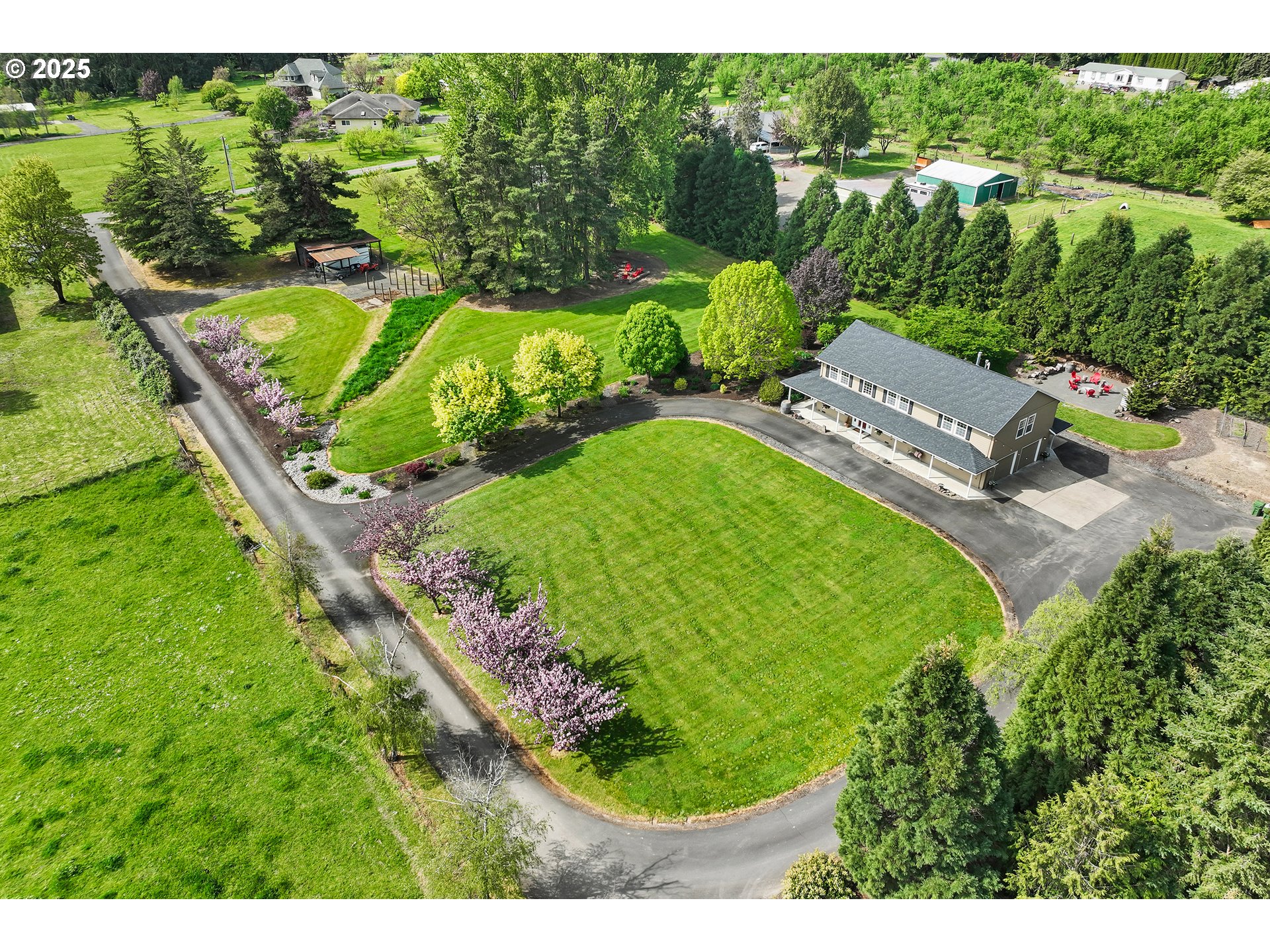 22075 Northeast Hidden Springs Road Dundee, OR 97115 - Photo 2 of 45 Gallery Image 2