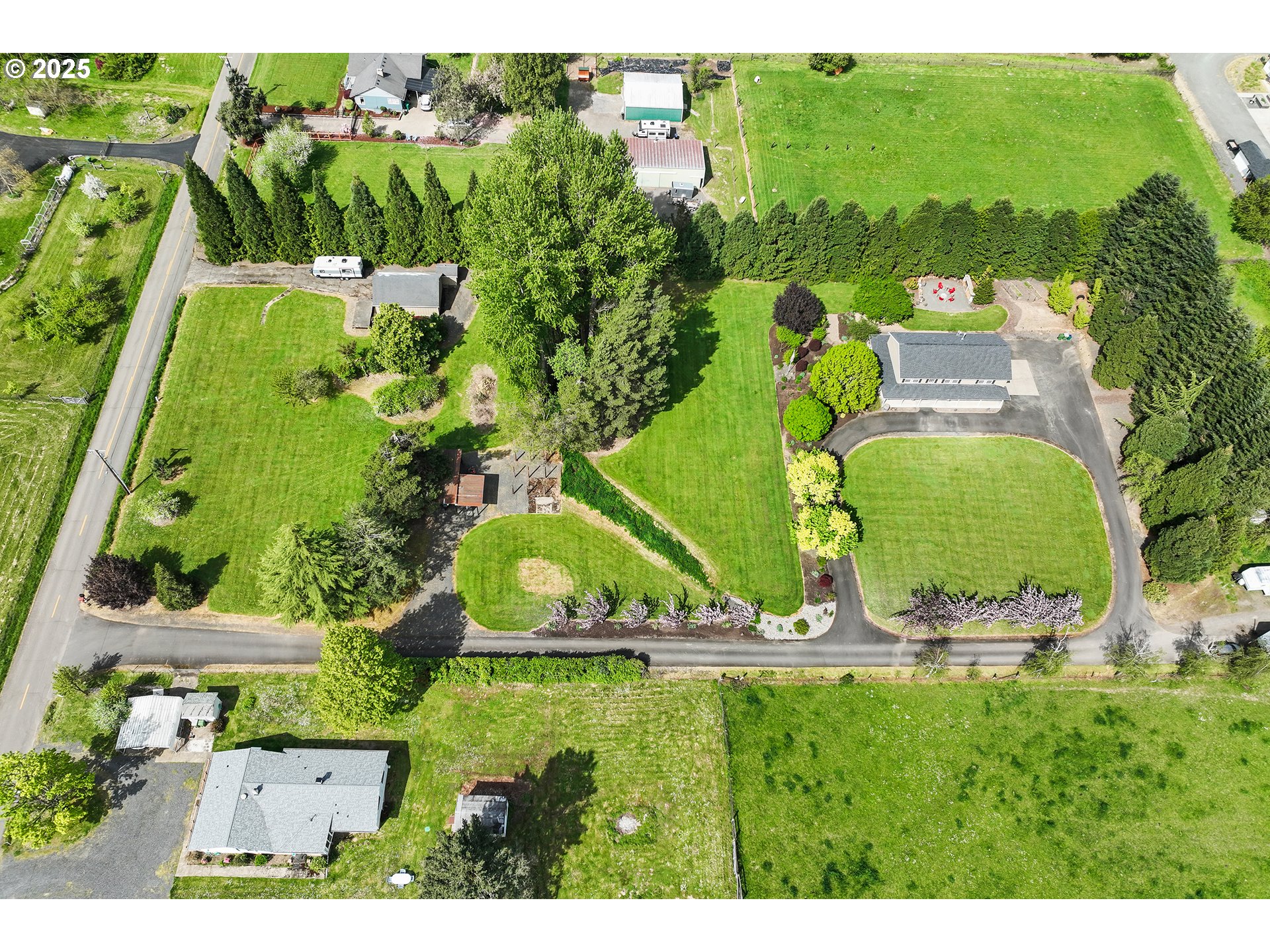 22075 Northeast Hidden Springs Road Dundee, OR 97115 - Photo 3 of 45 Gallery Image 3
