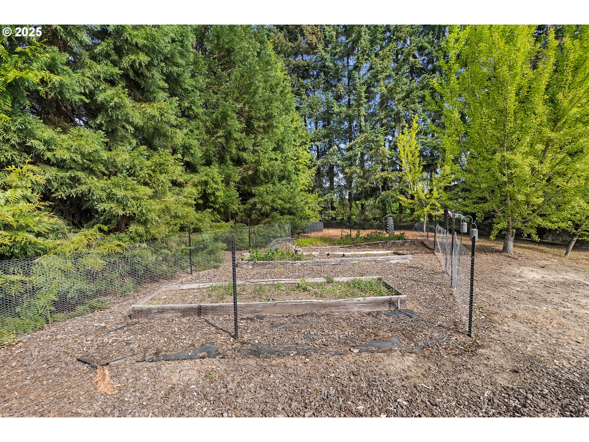 22075 Northeast Hidden Springs Road Dundee, OR 97115 - Photo 32 of 45 Gallery Image 32