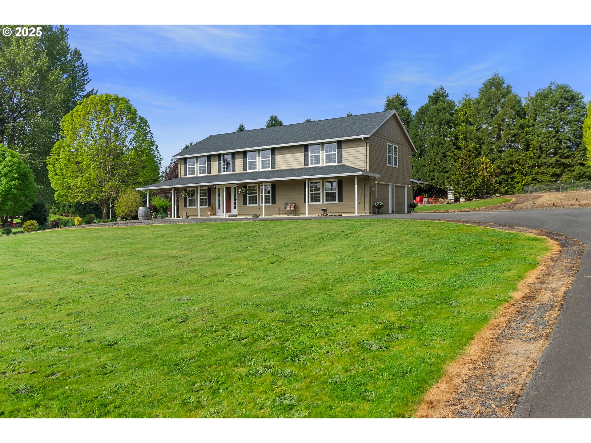 22075 Northeast Hidden Springs Road Dundee, OR 97115 - Photo 4 of 45 Gallery Image 4