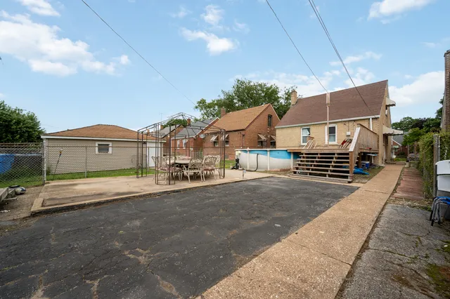 $219,000 | 11342 South Ave J, Chicago, IL 60617