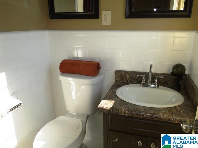 1905 3rd Place Northeast Center Point, AL 35215 - Photo 14 of 28