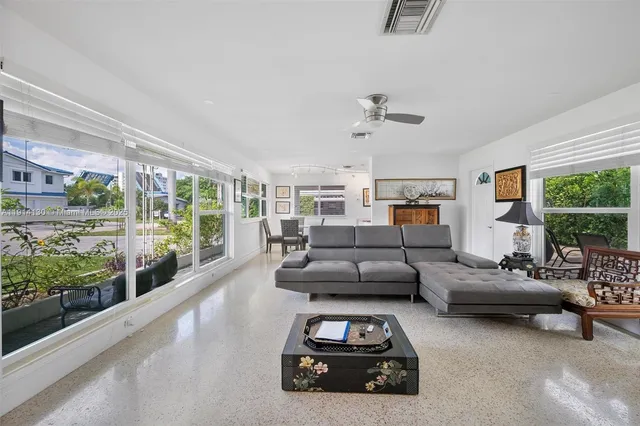 $1,065,000 | 277 Miramar Avenue, Lauderdale-by-the-Sea, FL 33308
