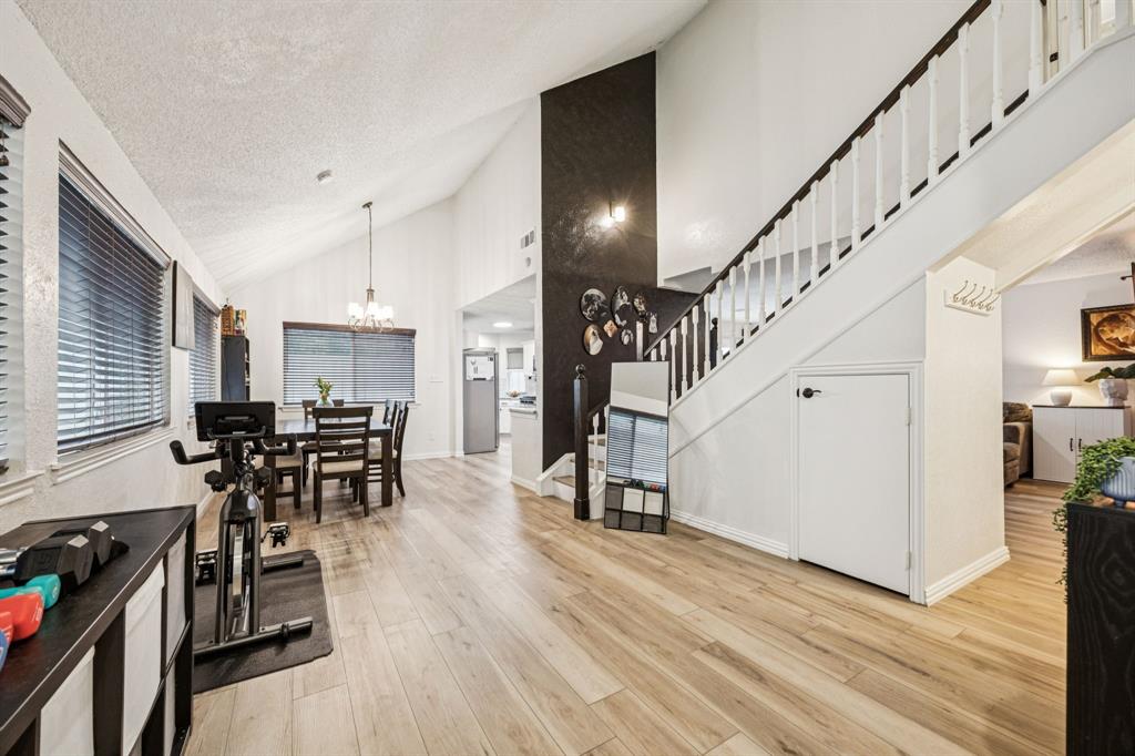 4913 Tree Top Lane Garland, TX 75044 - Photo 3 of 28