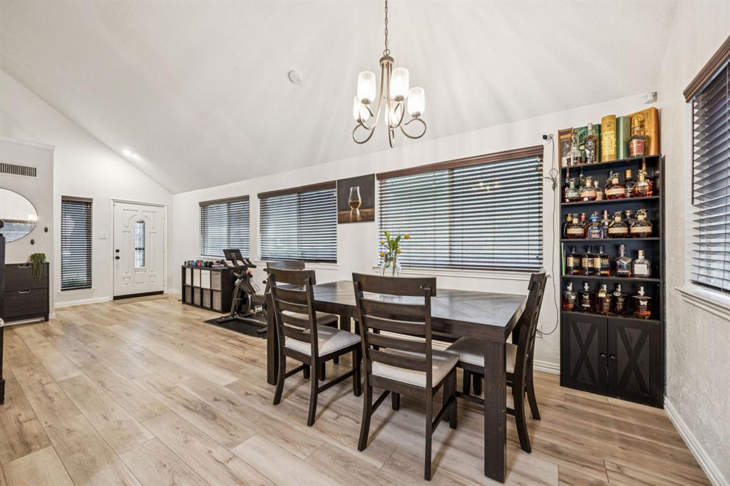 4913 Tree Top Lane Garland, TX 75044 - Photo 5 of 28