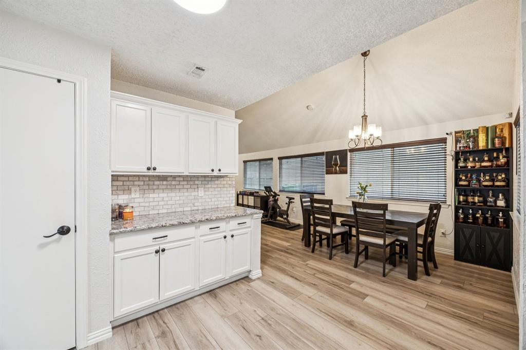 4913 Tree Top Lane Garland, TX 75044 - Photo 7 of 28