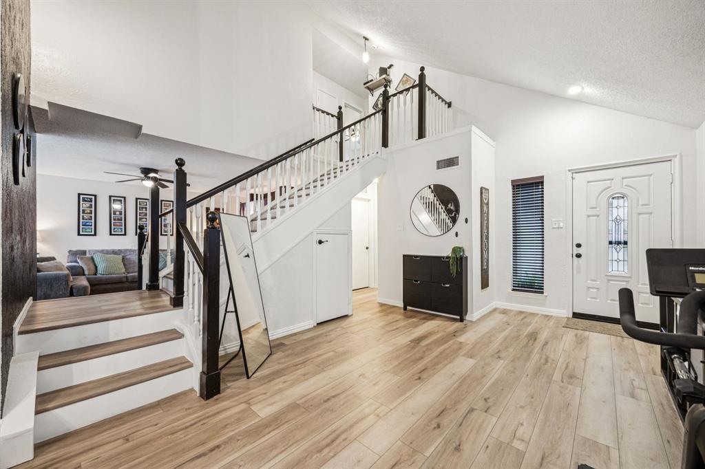 4913 Tree Top Lane Garland, TX 75044 - Photo 10 of 28