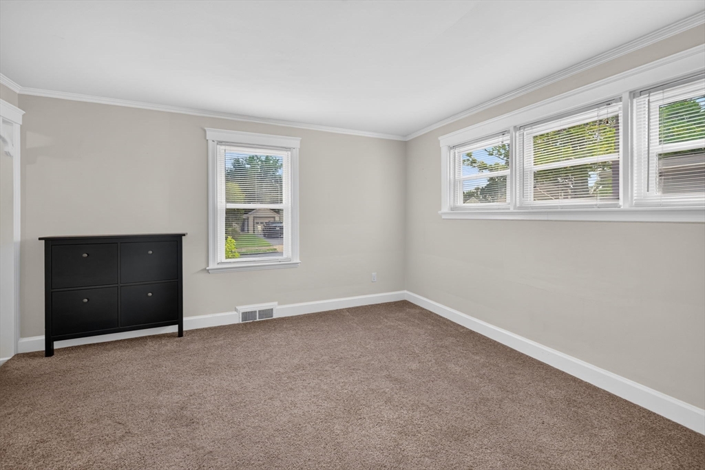 414 Archer Street Fall River, MA 02720 - Photo 12 of 36
