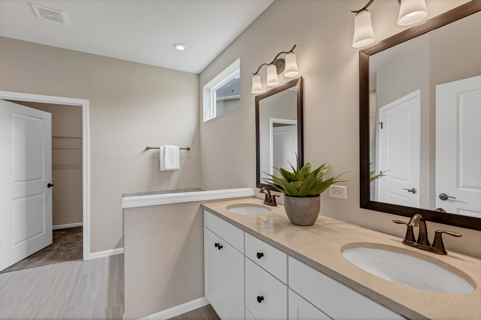 2798 Spring Circle South Lindenhurst, IL 60046 - Photo 14 of 16