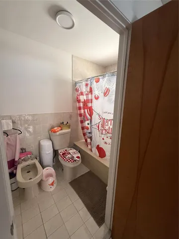 $575,000 | 7685 West 30th Lane, Hialeah, FL 33018