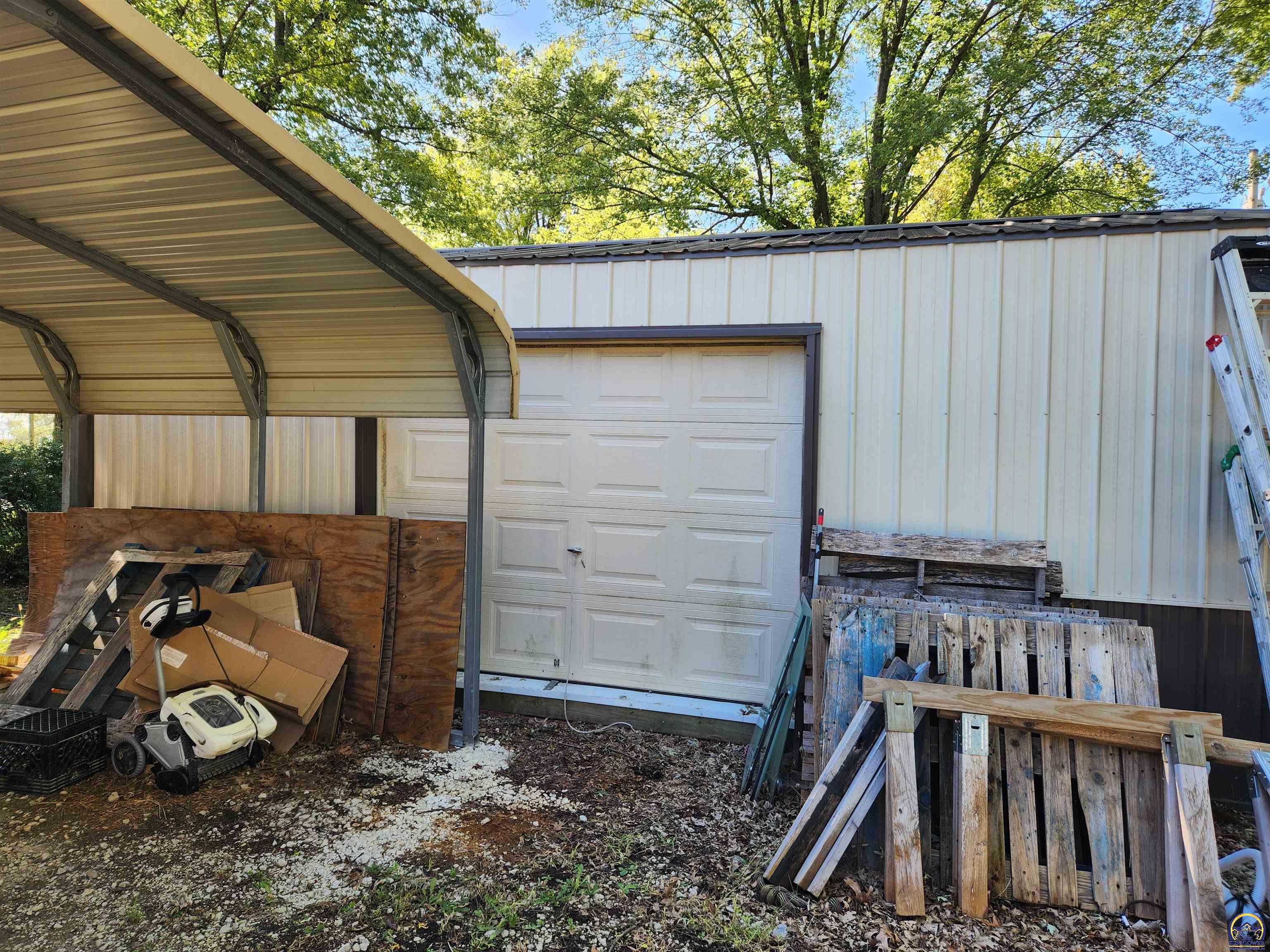 322 Kansas Street Netawaka, KS 66516 - Photo 11 of 20