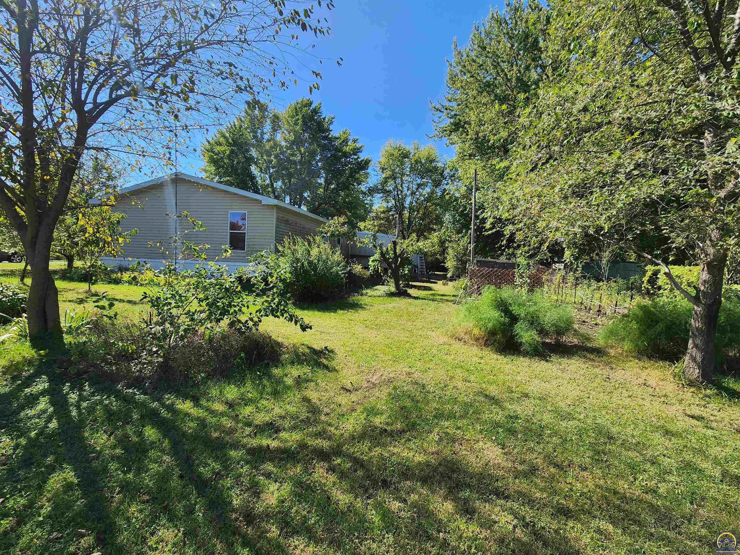 322 Kansas Street Netawaka, KS 66516 - Photo 2 of 20