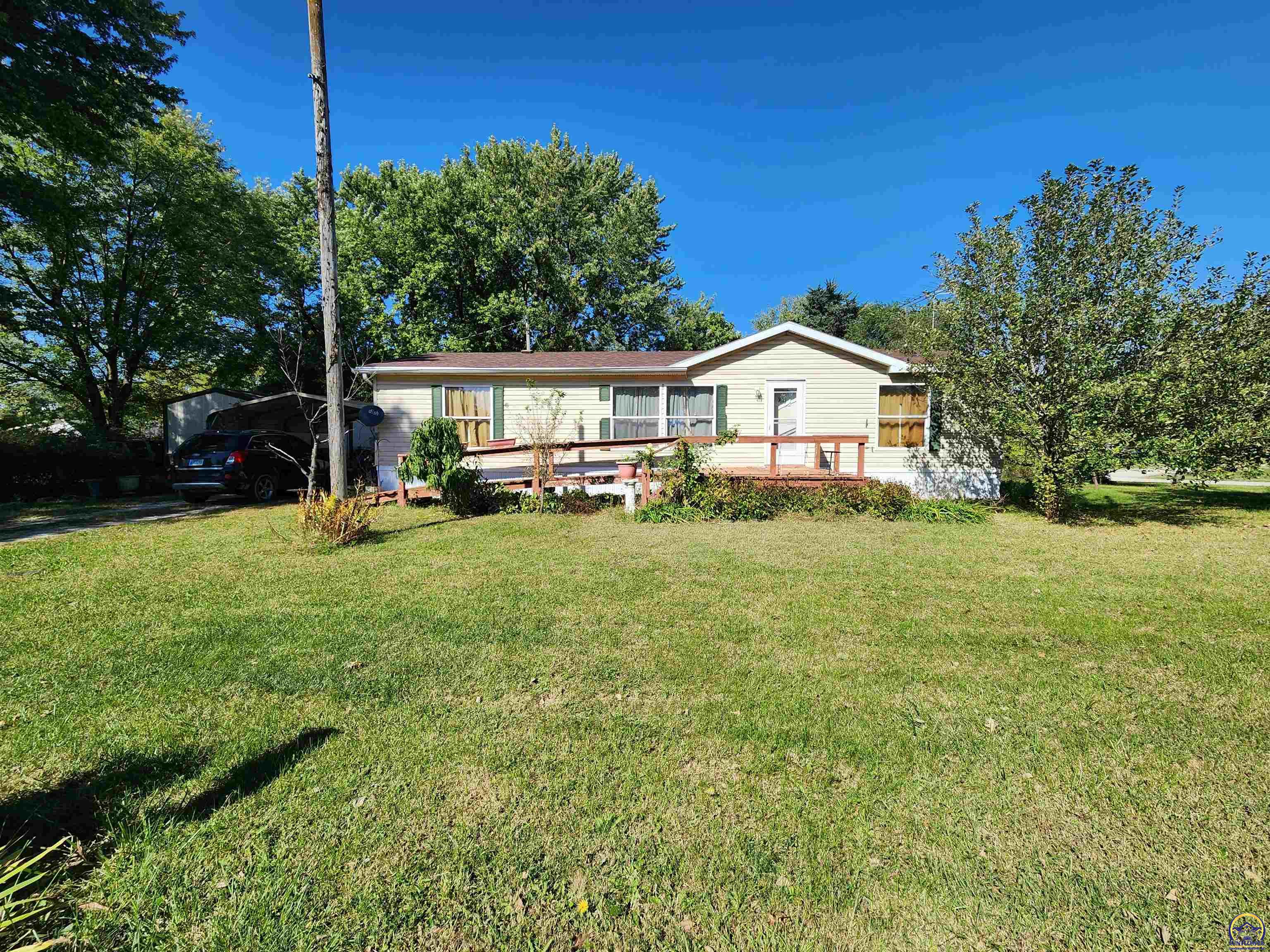 322 Kansas Street Netawaka, KS 66516 - Photo 5 of 20