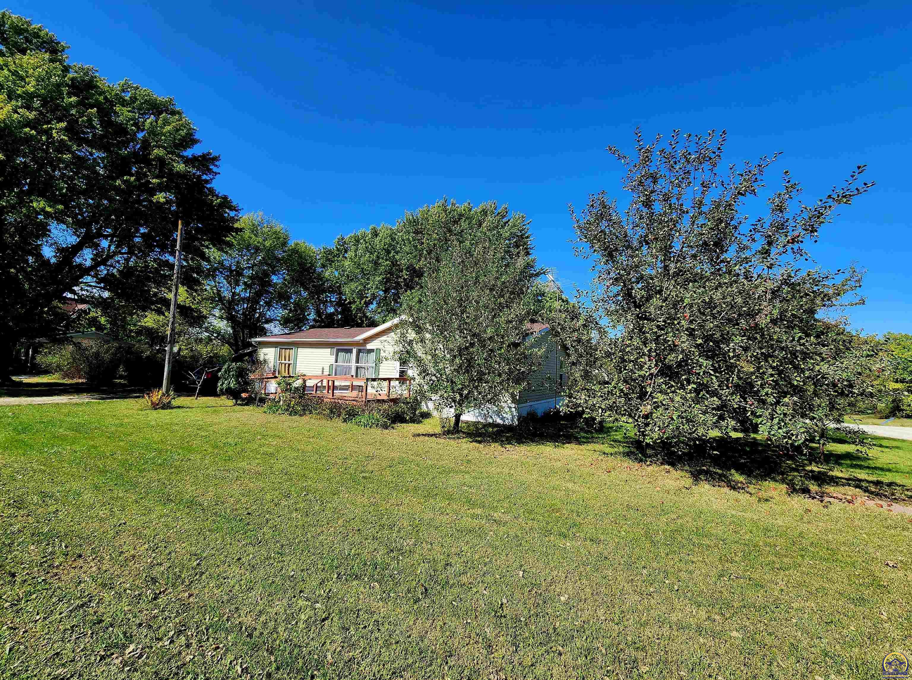 322 Kansas Street Netawaka, KS 66516 - Photo 7 of 20