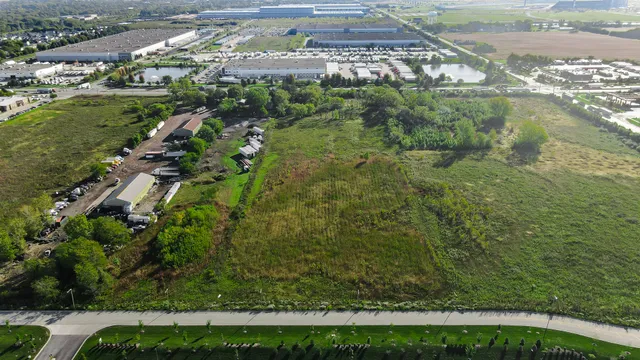 $2,000,000 | 2201 South Chicago Street, Joliet, IL 60436