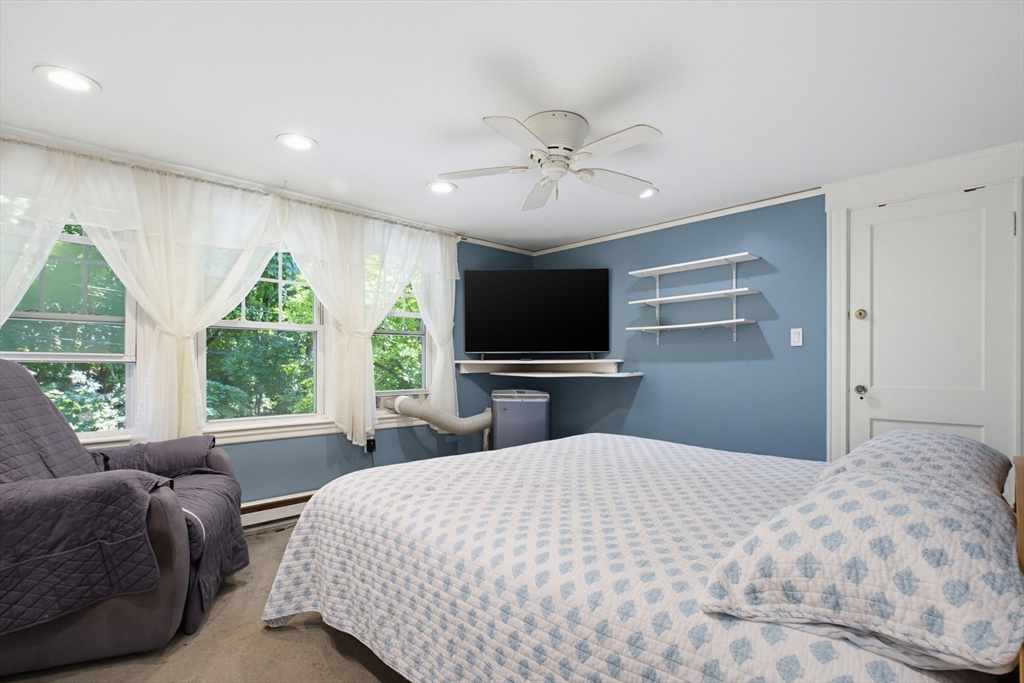 26 Grover Road Medford, MA 02155 - Photo 20 of 41