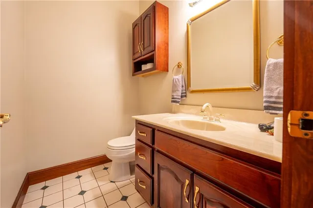 $775,000 | 3001 Stoupas Drive, Greensburg, PA 15601