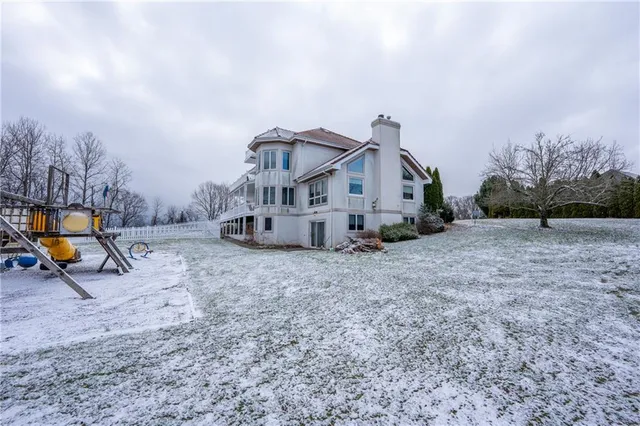 $775,000 | 3001 Stoupas Drive, Greensburg, PA 15601