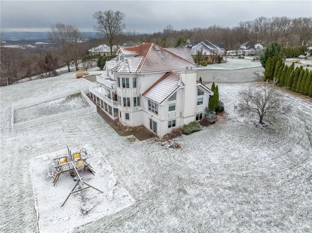 $775,000 | 3001 Stoupas Drive, Greensburg, PA 15601
