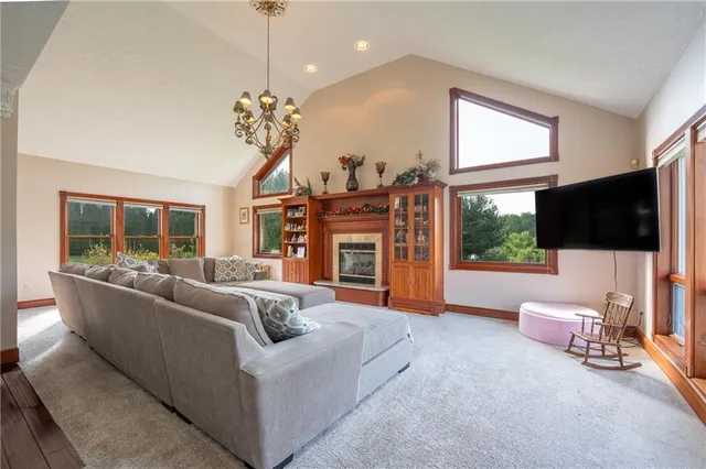 $775,000 | 3001 Stoupas Drive, Greensburg, PA 15601