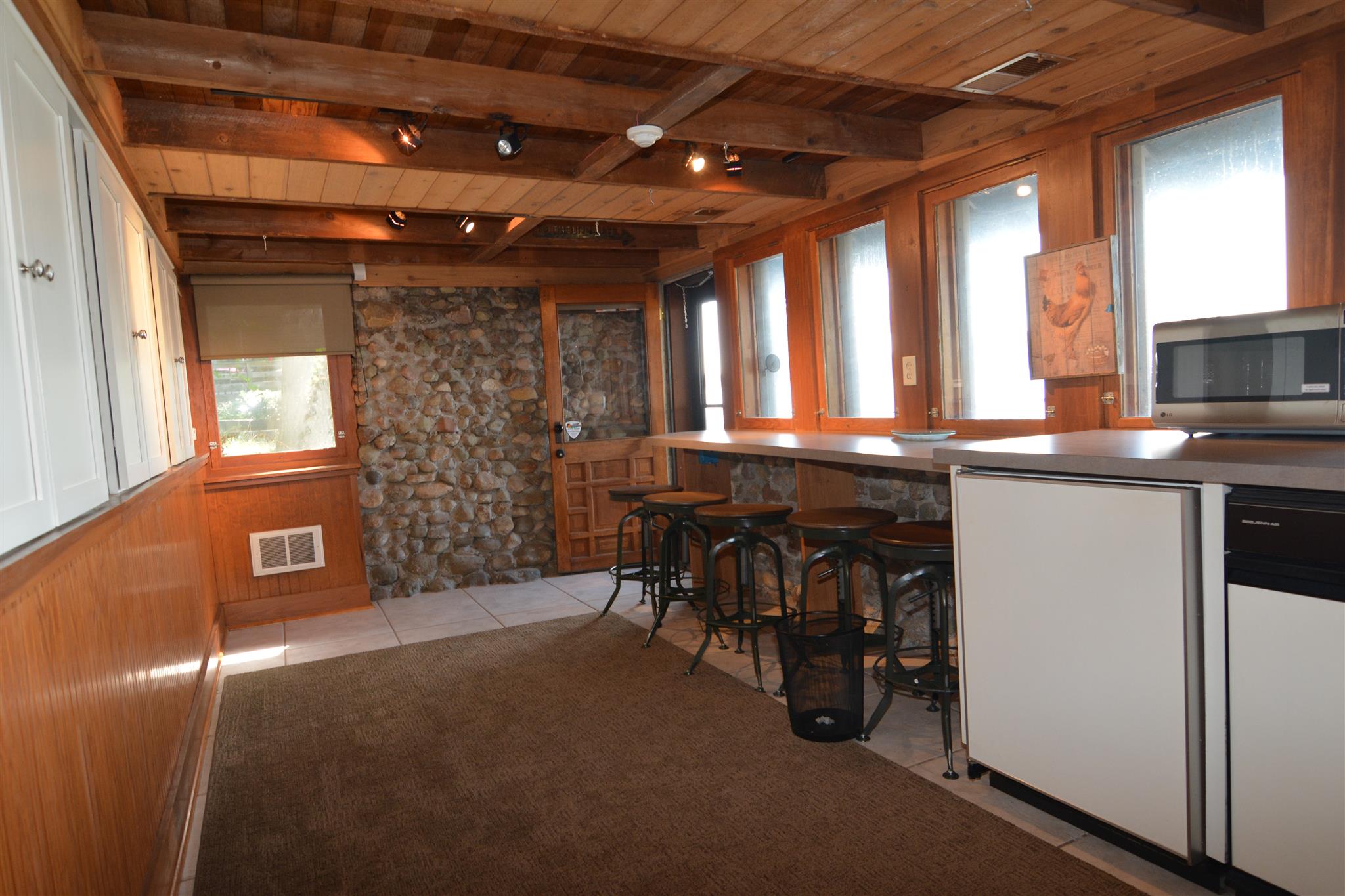 6977 North Kalorama Road Leesburg, IN 46538 - Photo 15 of 36 Gallery Image 15