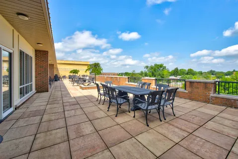 $365,000 | 50 North Plum Grove Road, Unit 202E, Palatine, IL 60067