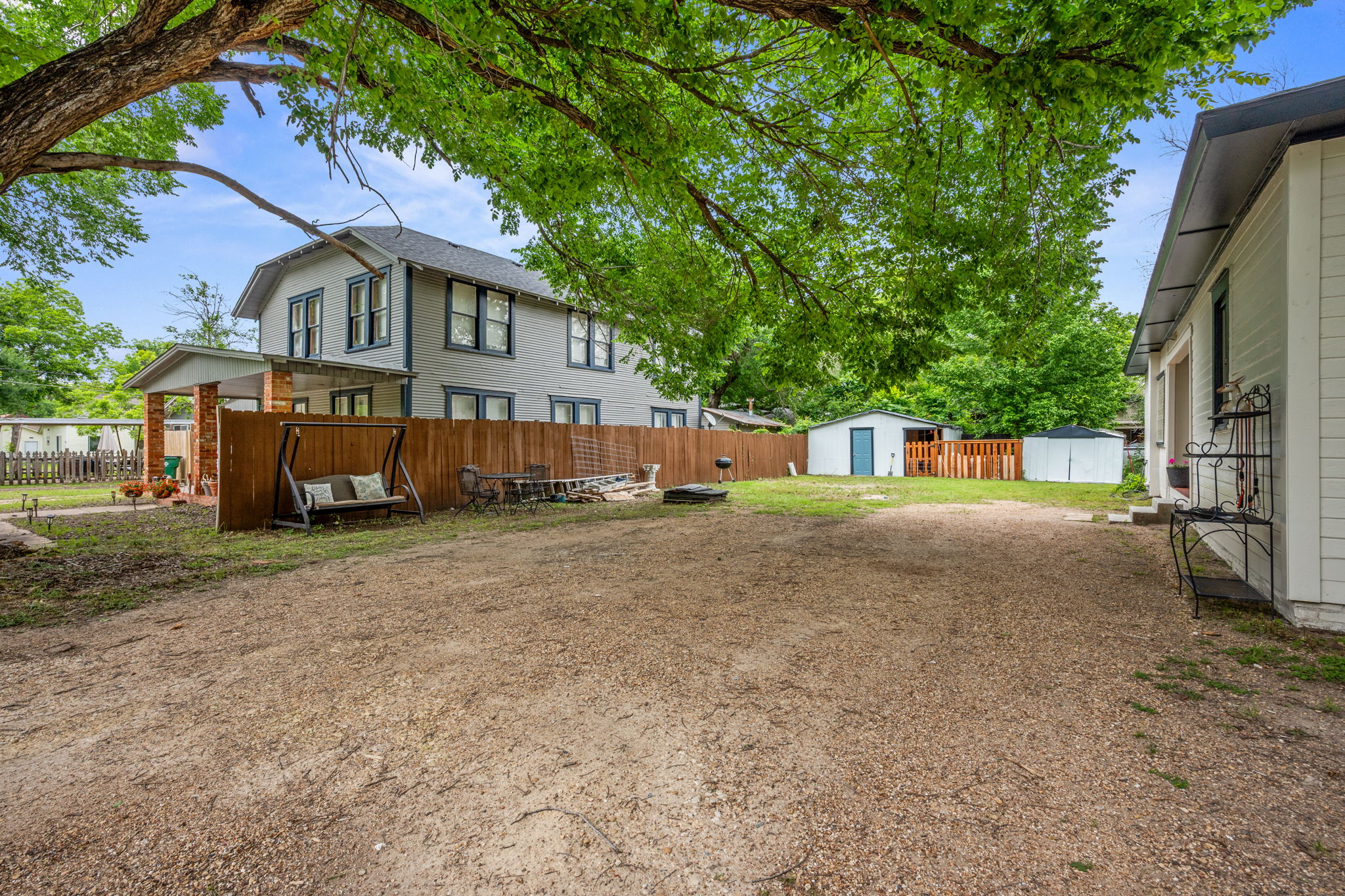 602 East 6th Street Cameron, TX 76520 - Photo 35 of 40 Spacious gravel driveway with ample parking