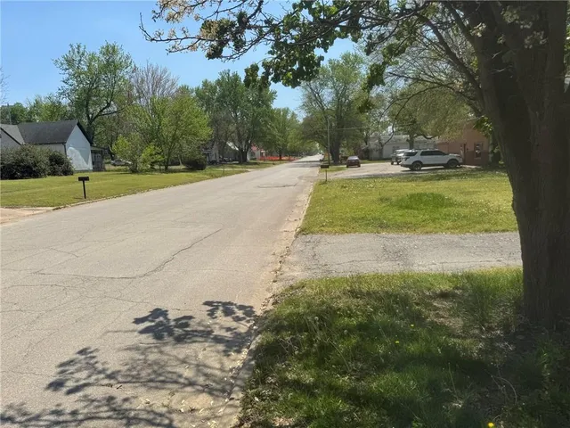 $32,900 | 519 North Wood Street, Caney, KS 67333