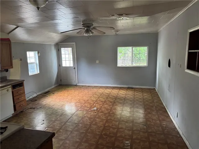 $32,900 | 519 North Wood Street, Caney, KS 67333