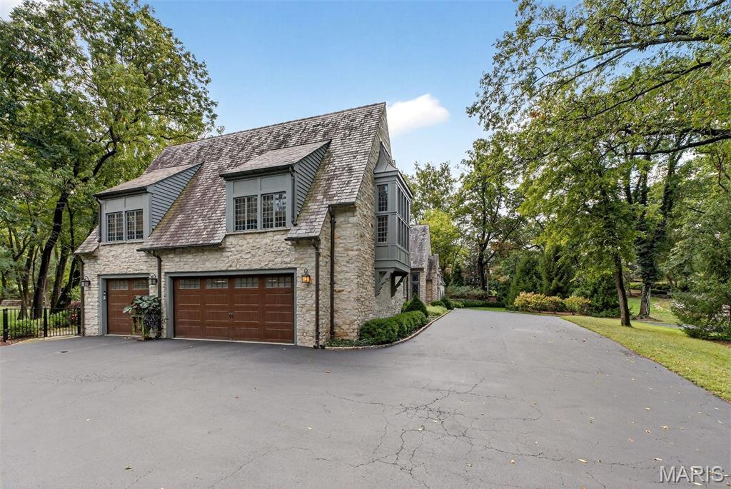 8 Edgewood Road Ladue, MO 63124 - Photo 13 of 16