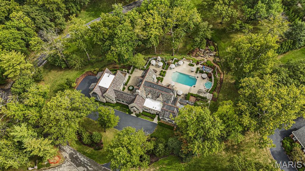 8 Edgewood Road Ladue, MO 63124 - Photo 15 of 16