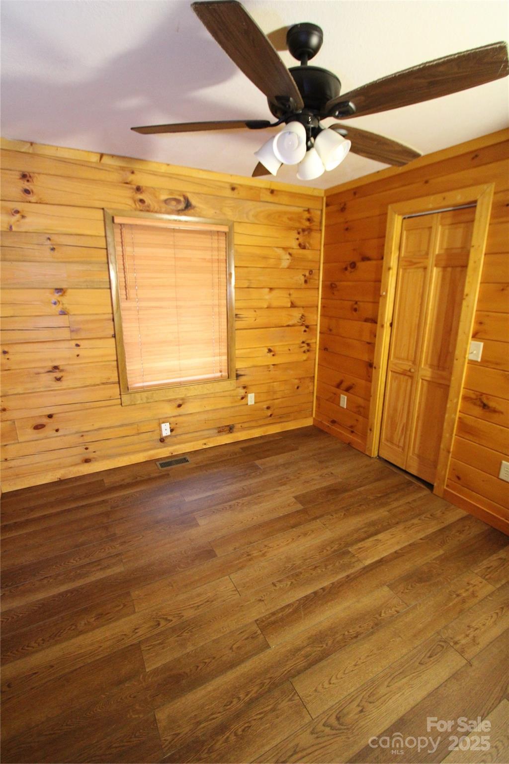 236 Plainview Ridge Sylva, NC 28779 - Photo 12 of 21 a view of a indoor shower