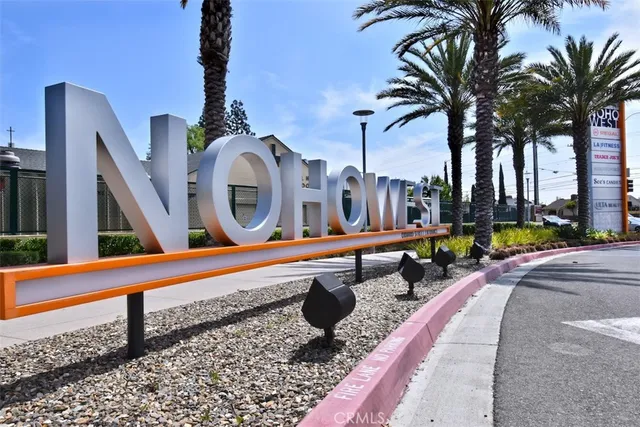 $1,172,000 | 10861 1/2 Hartsook Street, North Hollywood, CA 91601