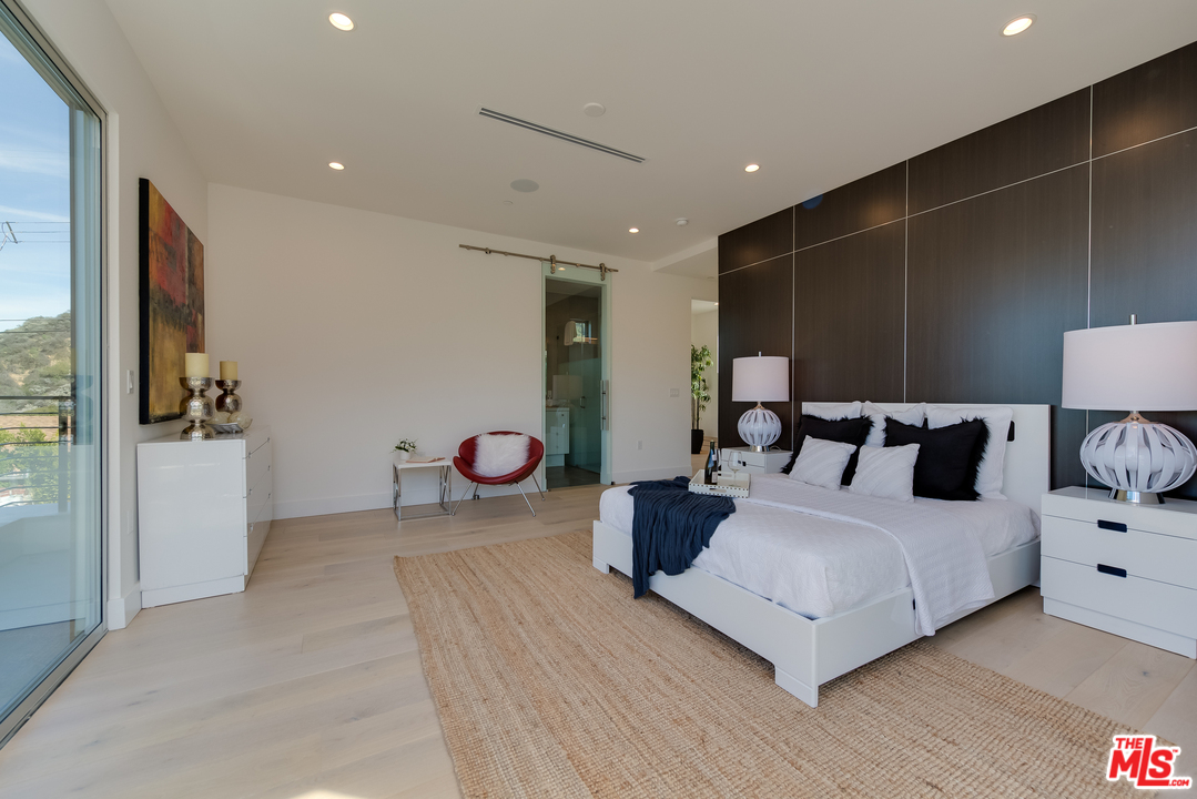 3431 Coy Drive Sherman Oaks, CA 91423 - Photo 23 of 54