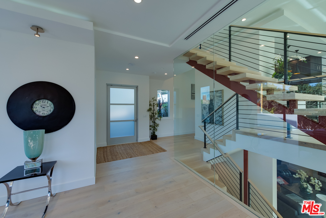 3431 Coy Drive Sherman Oaks, CA 91423 - Photo 5 of 54