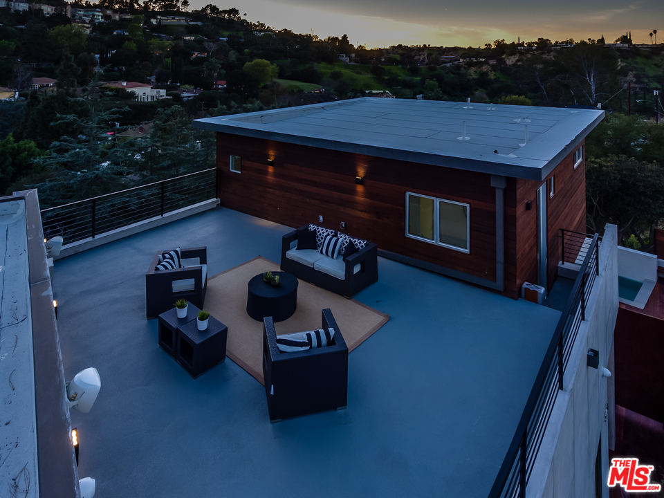 3431 Coy Drive Sherman Oaks, CA 91423 - Photo 48 of 54