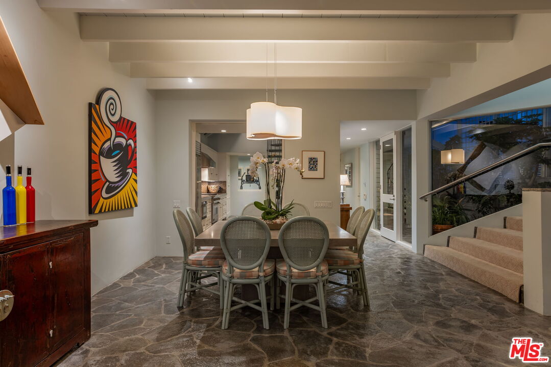 23758 Malibu Road Malibu, CA 90265 - Photo 10 of 36