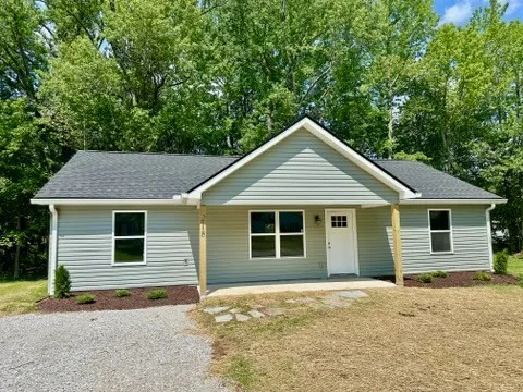 $284,900 | 218 Peter Avenue, Monterey, TN 38574