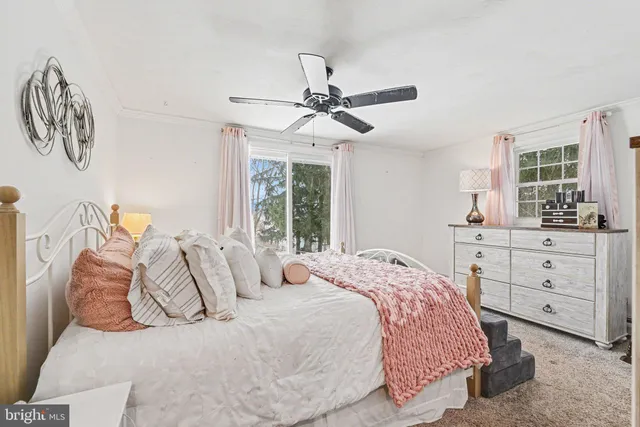 $300,000 | 2141 Cloverfield Drive, Lebanon, PA 17046