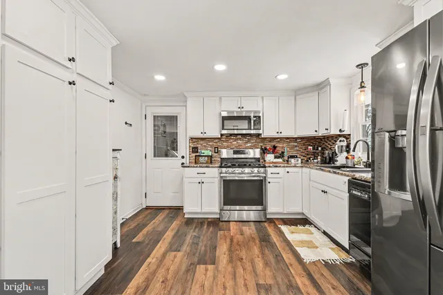 $300,000 | 2141 Cloverfield Drive, Lebanon, PA 17046