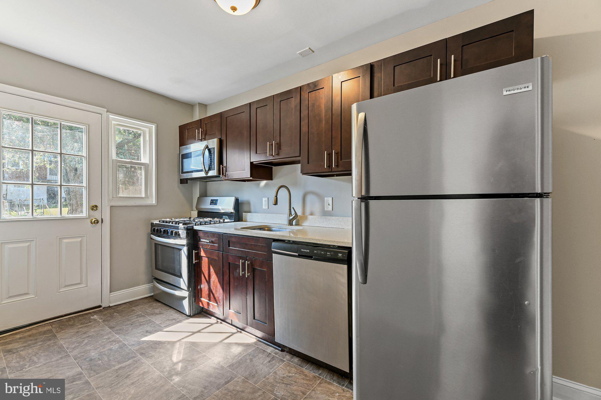 943 Masefield Road Baltimore, MD 21207 - Photo 11 of 22