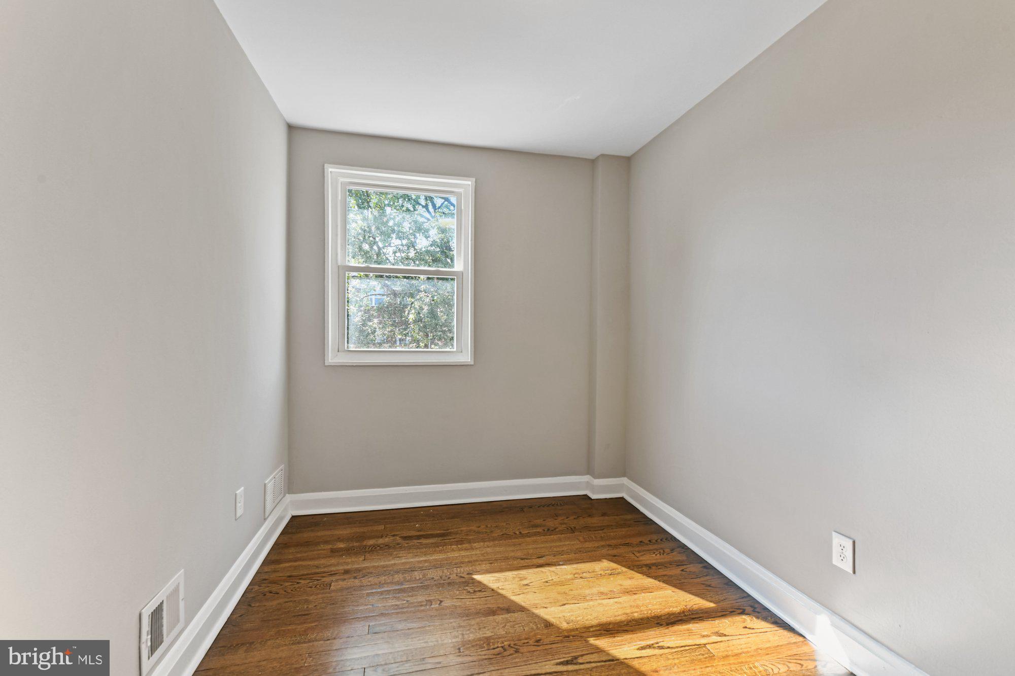 943 Masefield Road Baltimore, MD 21207 - Photo 13 of 22