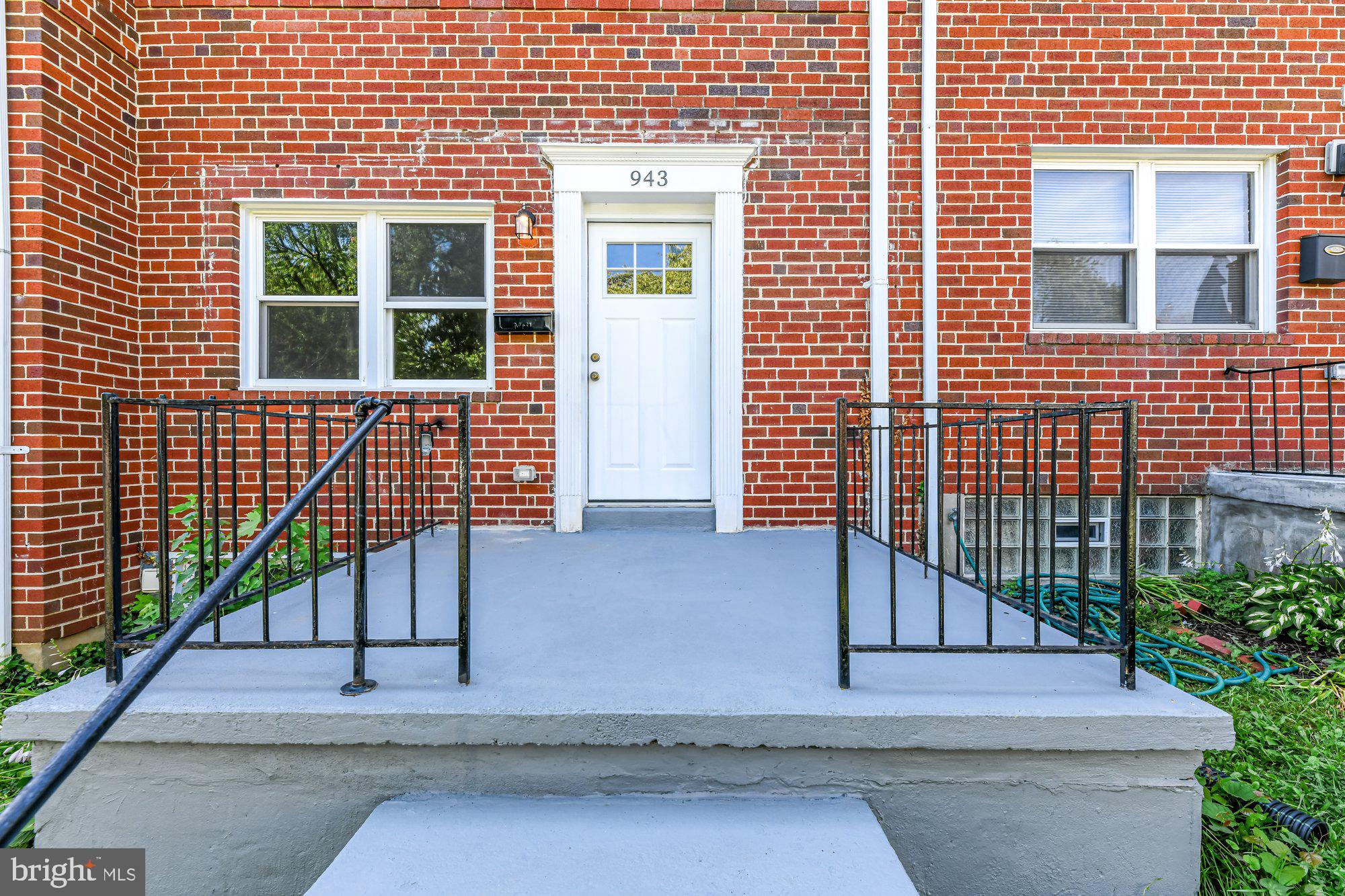 943 Masefield Road Baltimore, MD 21207 - Photo 3 of 22