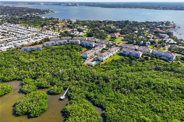 $320,000 | 1015 34th Drive West, Palmetto, FL 34221