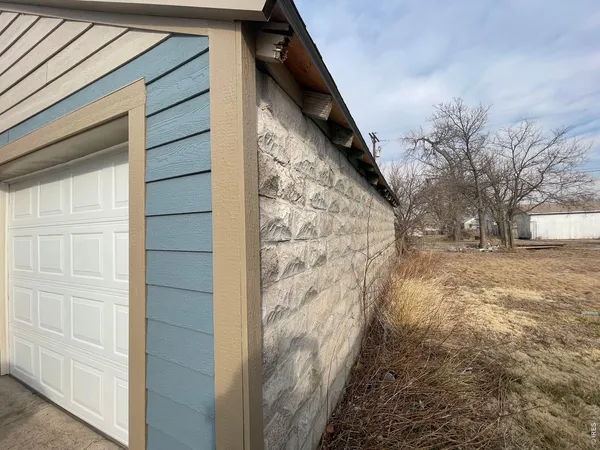 $220,000 | 217 Nebraska Avenue, Stratton, CO 80836