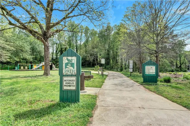 $1,500 | 968 Sexton Drive, Stone Mountain, GA 30083