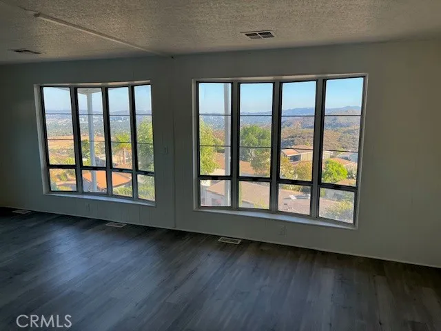 $176,000 | 24303 Woolsey Canyon Road, Unit 142, Canoga Park, CA 91304