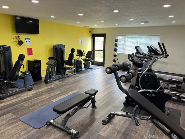 $176,000 | 24303 Woolsey Canyon Road, Unit 142, Canoga Park, CA 91304