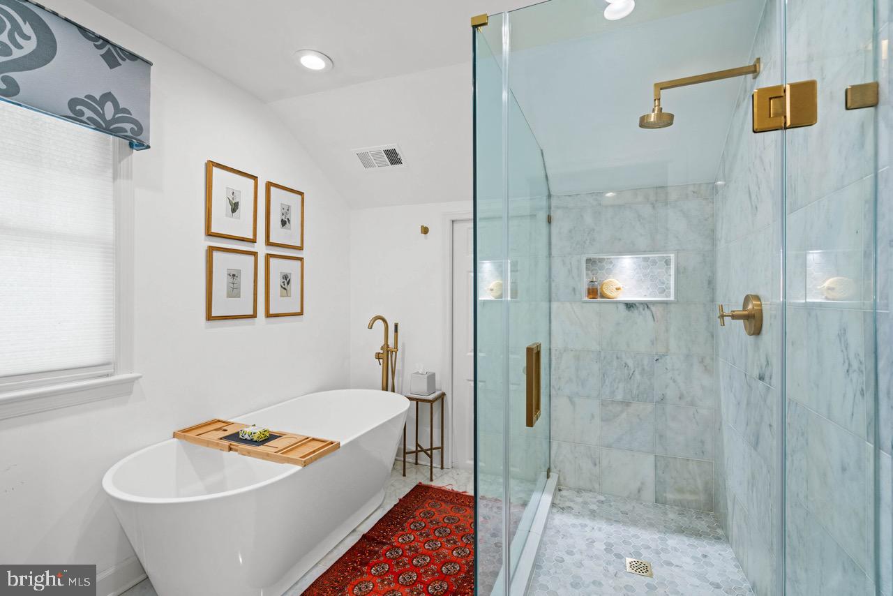 8 Farmington Court Chevy Chase, MD 20815 - Photo 21 of 34