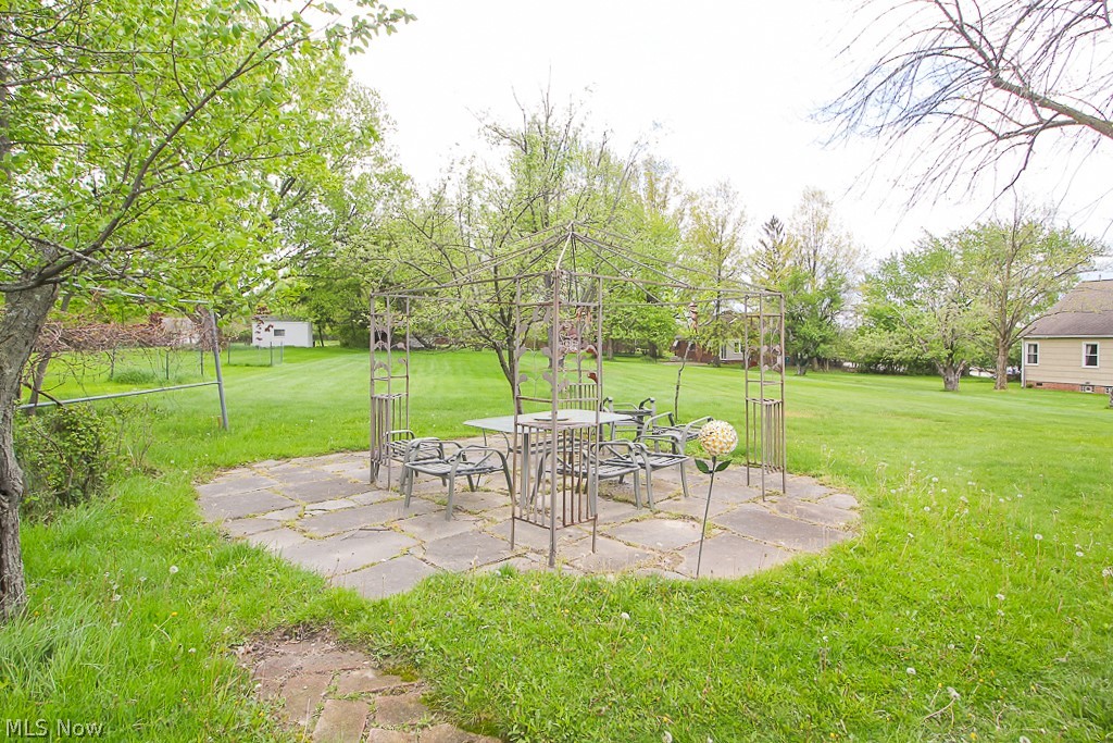 108 Chestnut Road Independence, OH 44131 - Photo 31 of 34